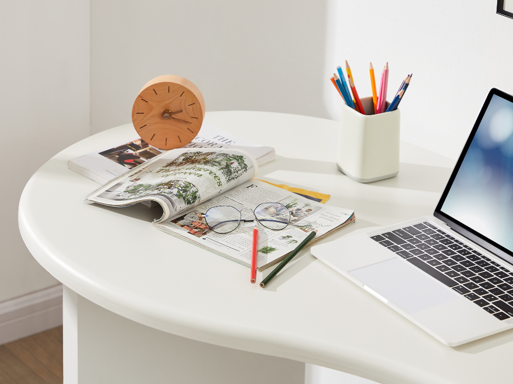 Pebble Desk